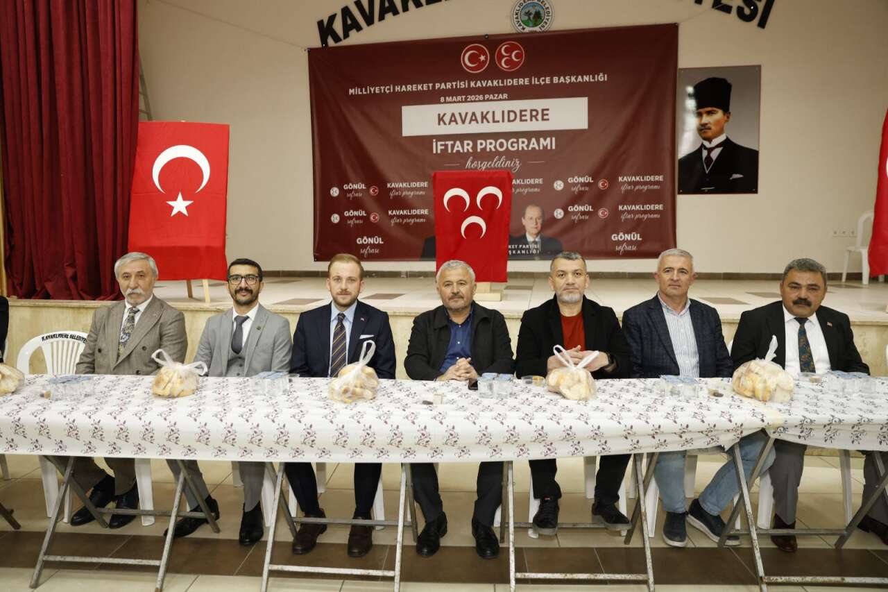 MHP Muğla İl  Başkanı Burak Demirel Kavaklıdere’de Vatandaşlarla Aynı Sofrada Buluştu 2